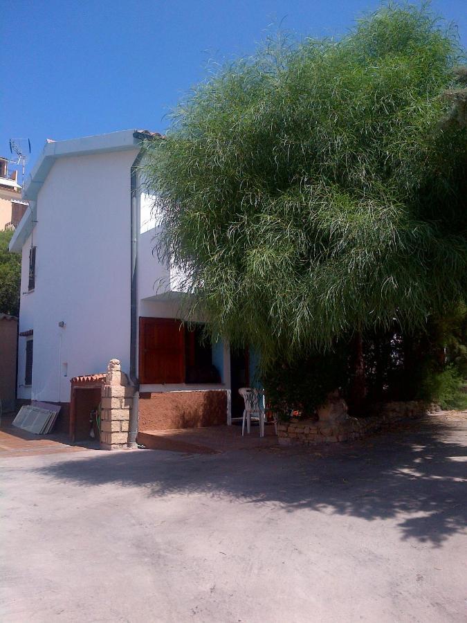 Bilocale A Pochi Metri Dal Mare Villa La Maddalena  Exterior photo